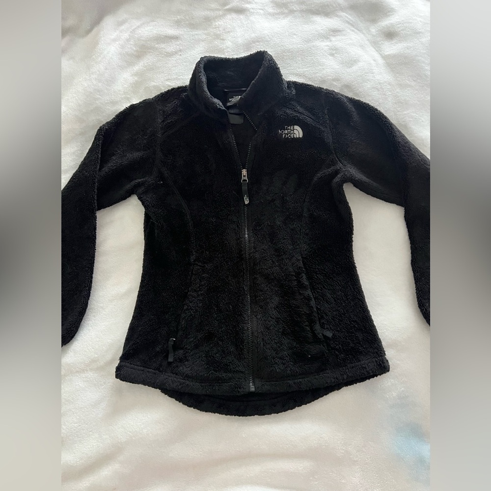 Fuzzy lightweight NorthFace jacket 10/12
